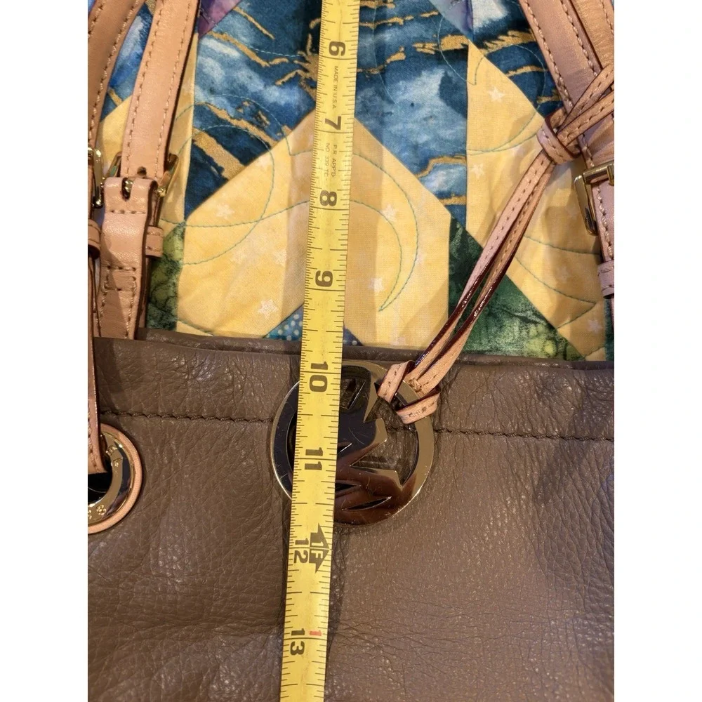 Michael Kors Jet Set Travel Bag Purse Large Brown Solid Gold Hardware Straps EUC